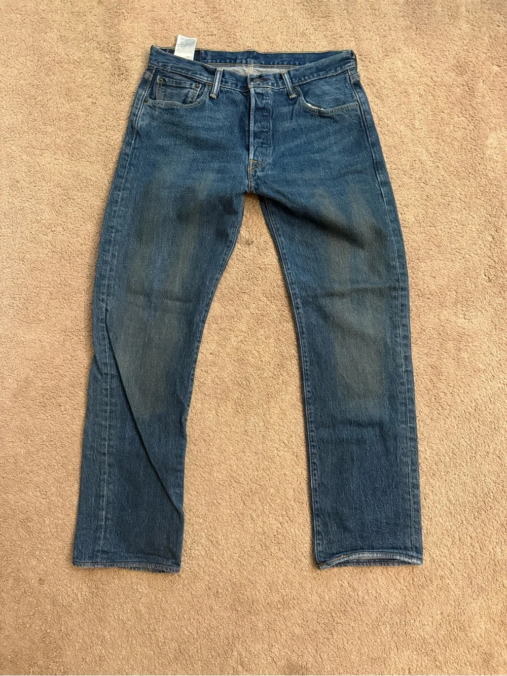 Levi's Men's Classic Straight Jeans in Medium Blue Denim